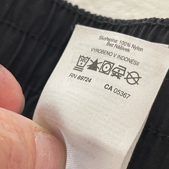 Women’s Columbia running shorts - Picture 7 of 8